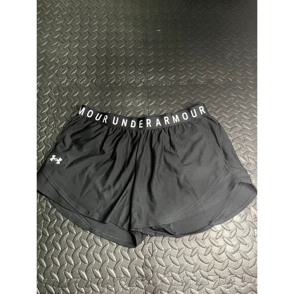 Under Armour HeatGear Black Athletic Shorts Women’s XL - Picture 1 of 3